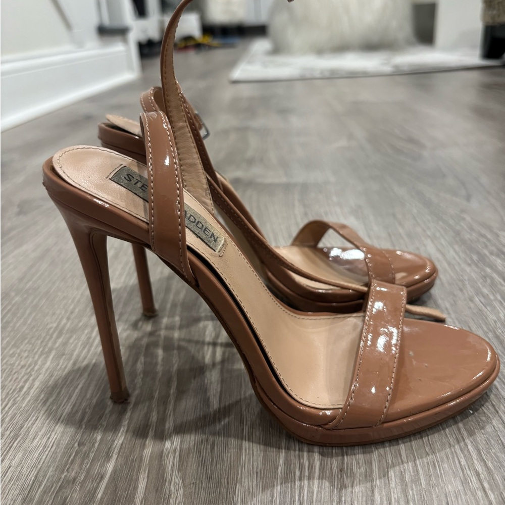 Steve Madden Tan Patent Leather Slingback Heels